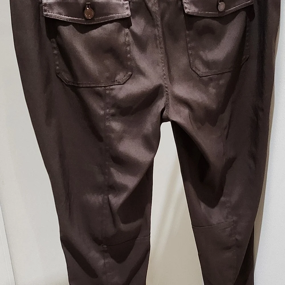 Pants - Picture 4 of 5